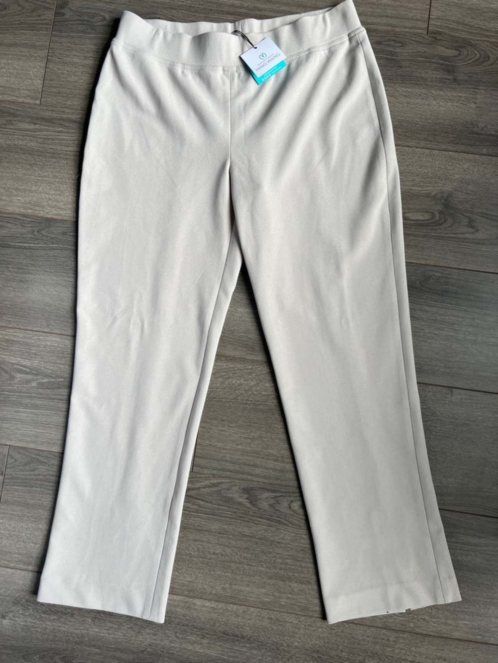 Ming Wang Deco Crepe Straight Leg Pants in Light Beige